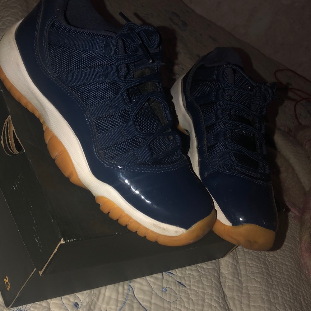 Air Jordan 11 Retro Low BG